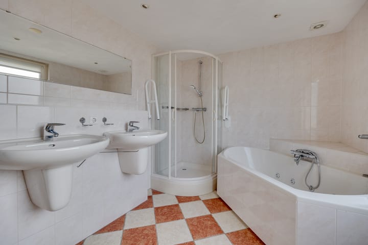 Foto 17 van Van Boetzelaerlaan 30