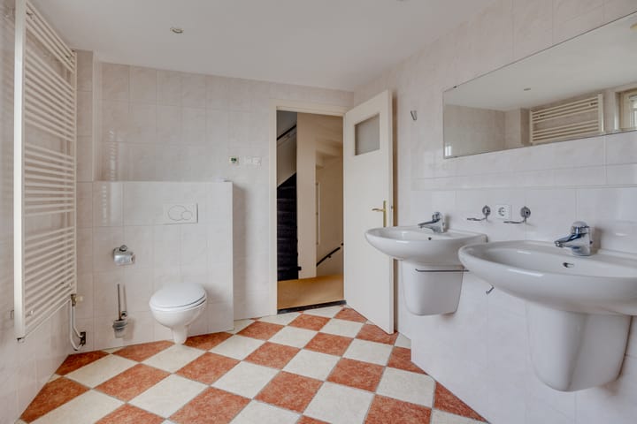 Foto 18 van Van Boetzelaerlaan 30