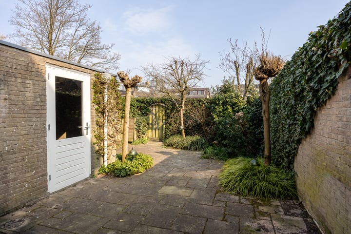 Foto 29 van Van Boetzelaerlaan 30