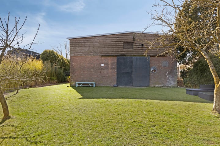 Foto 25 van Den Ilp 71