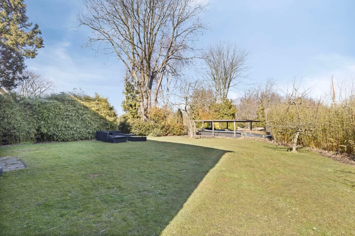 Foto 35 van Den Ilp 71