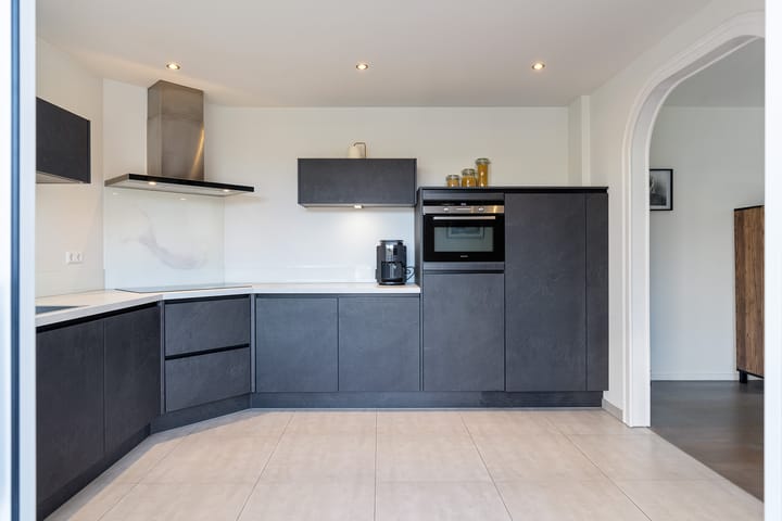 Foto 3 van Beneluxlaan 8