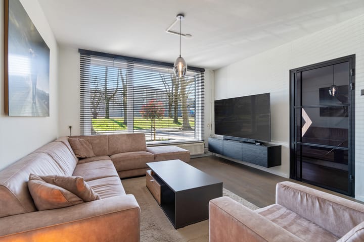 Foto 9 van Beneluxlaan 8