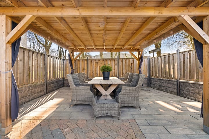 Foto 24 van Beneluxlaan 8