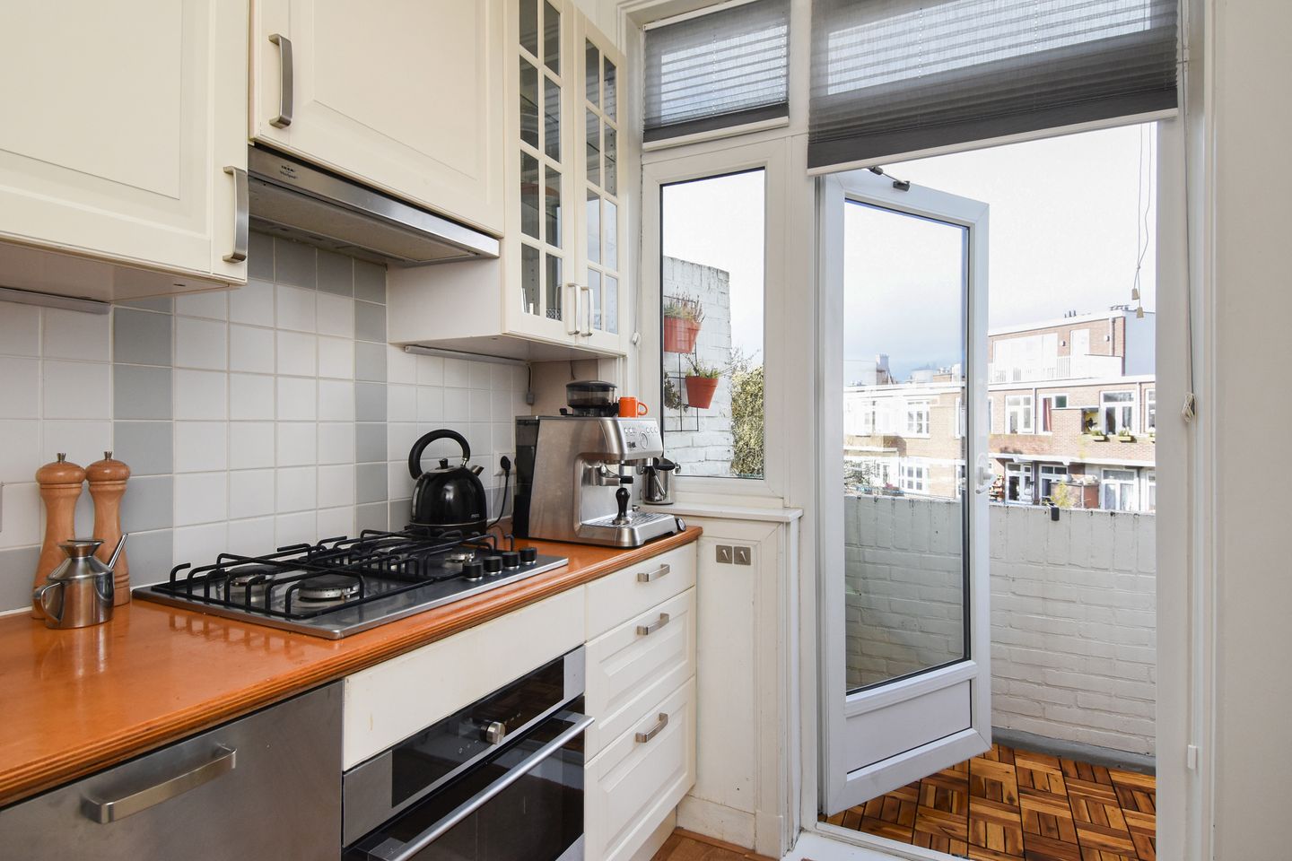 Foto 25 van Van Lansbergestraat 226