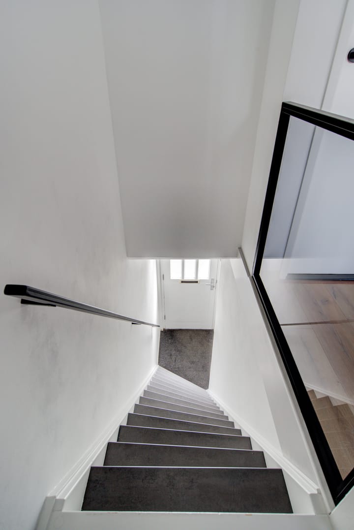 Photo 16 of Willemstraat 38