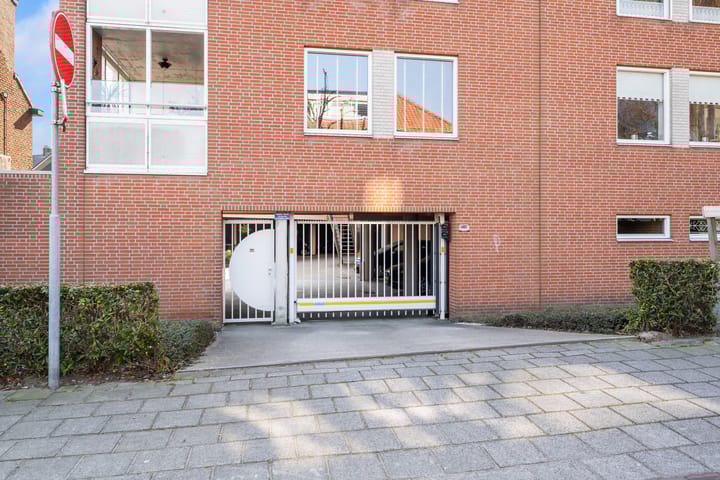 Foto 24 van Johan Wagenaarstraat 53