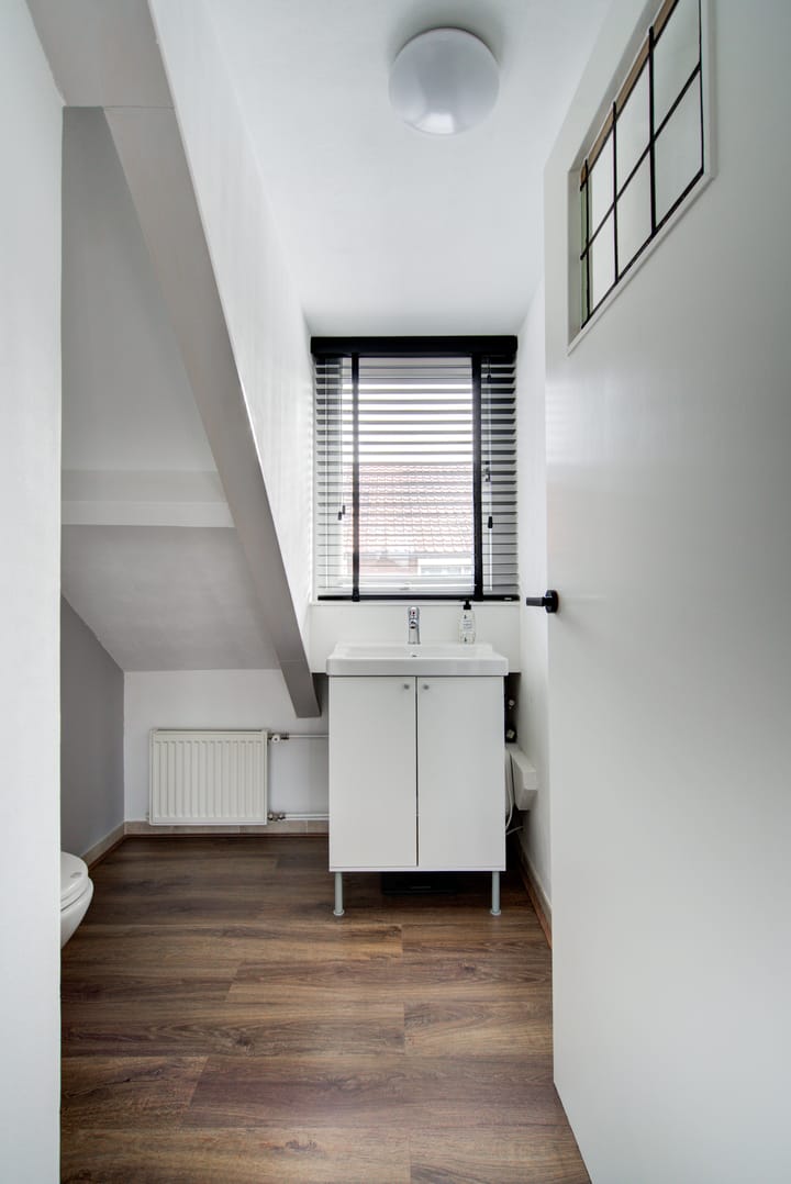 Photo 21 of Willemstraat 38