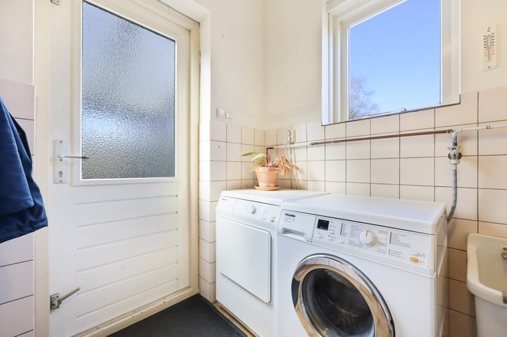 Foto 12 van Kennemerstraatweg 181