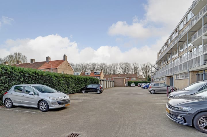 Foto 32 van Postelse Hoeflaan 34