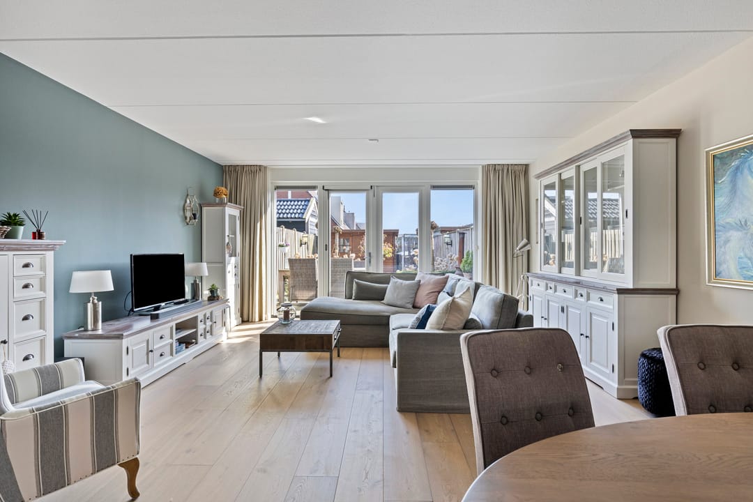 Foto 2 van Elementen 8