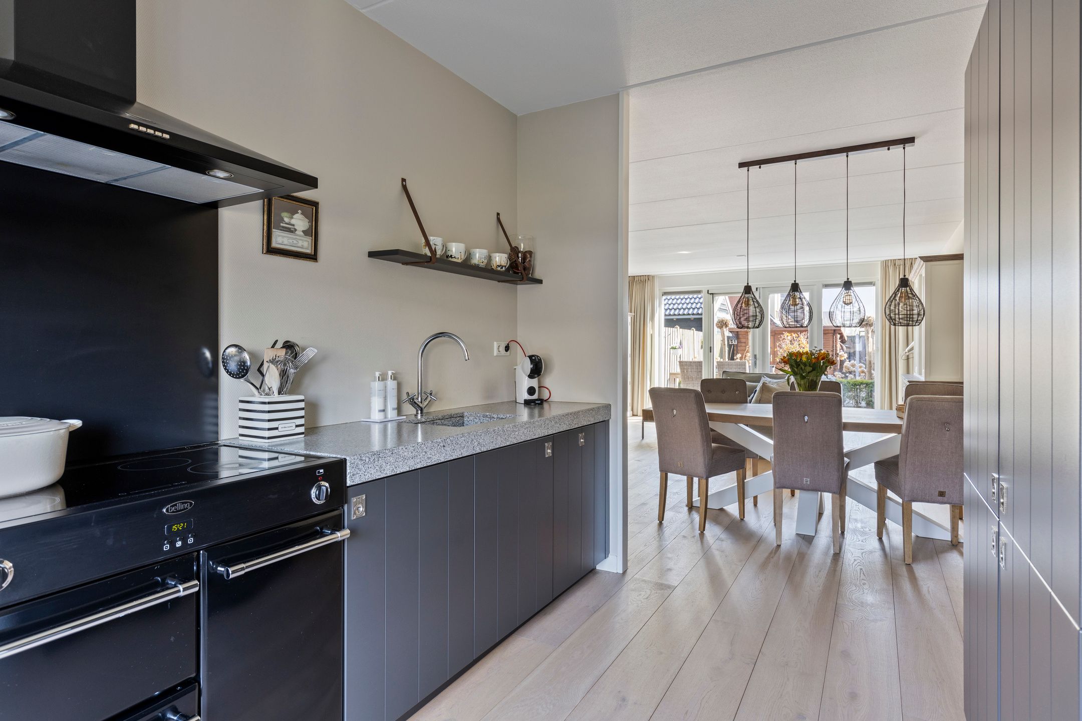 Foto 18 van Elementen 8