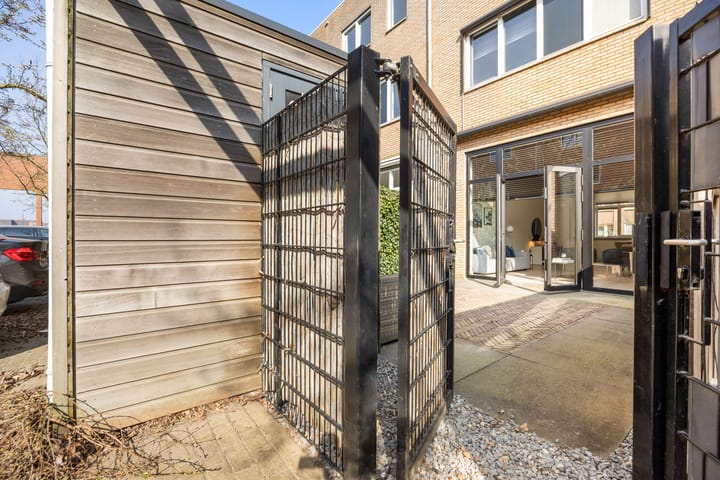 Foto 17 van Emmy Andriessestraat 398