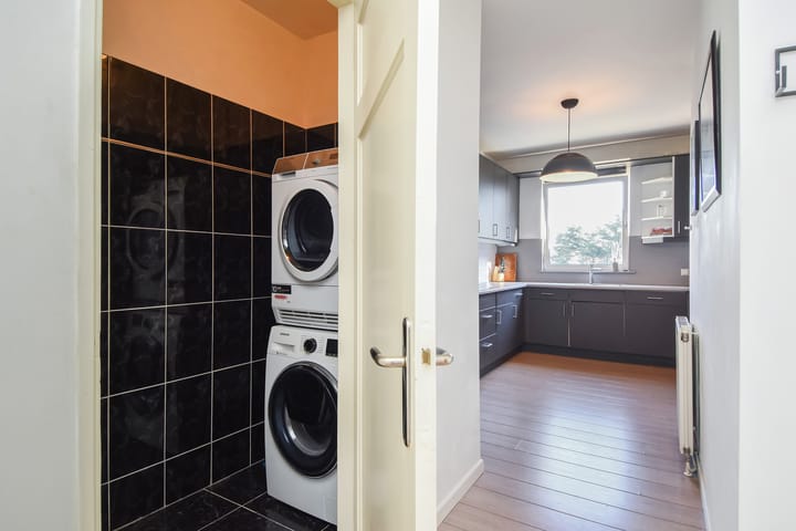 Foto 16 van Gevers Deynootweg 111-A