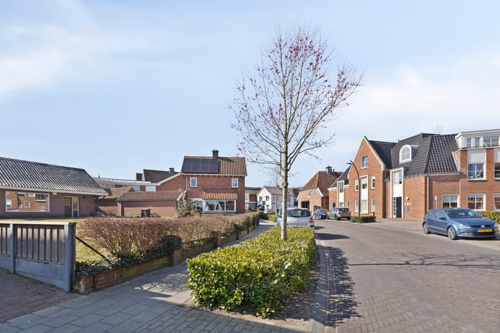 Foto 3 van Denekamperstraat 10