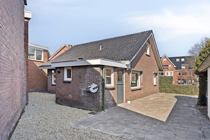 Foto 23 van Denekamperstraat 10