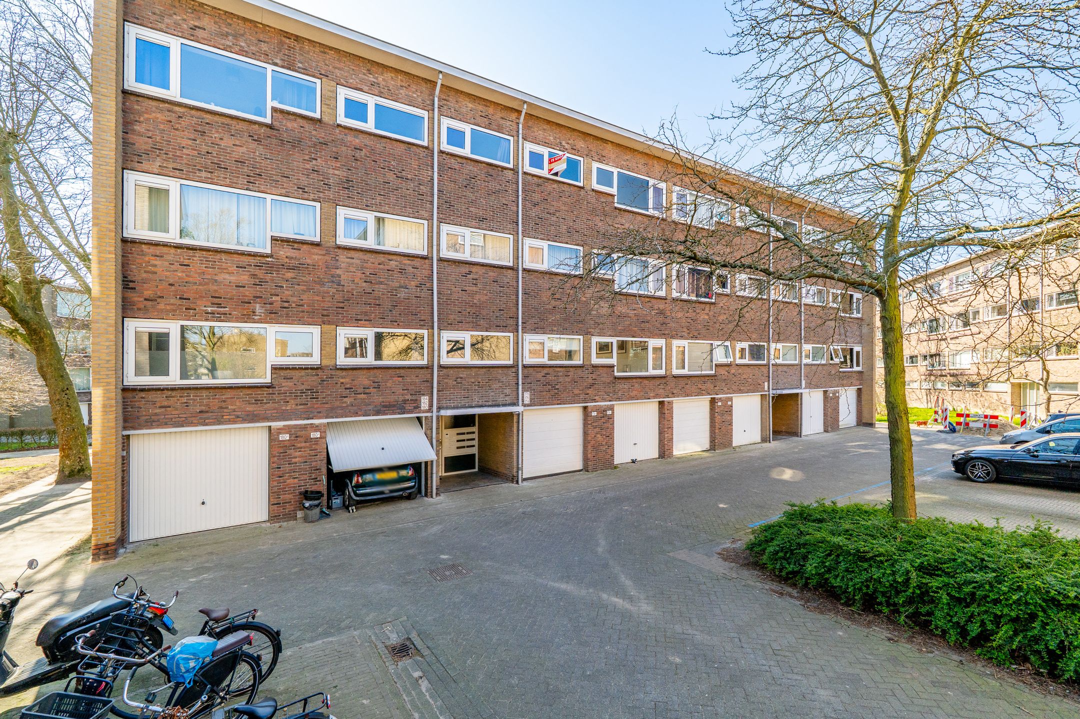 Photo 36 of Julianaplantsoen 180