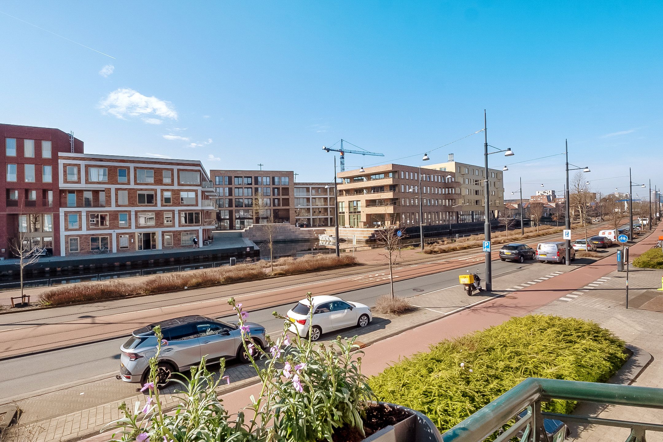 Photo 27 of Muiderstraatweg 51