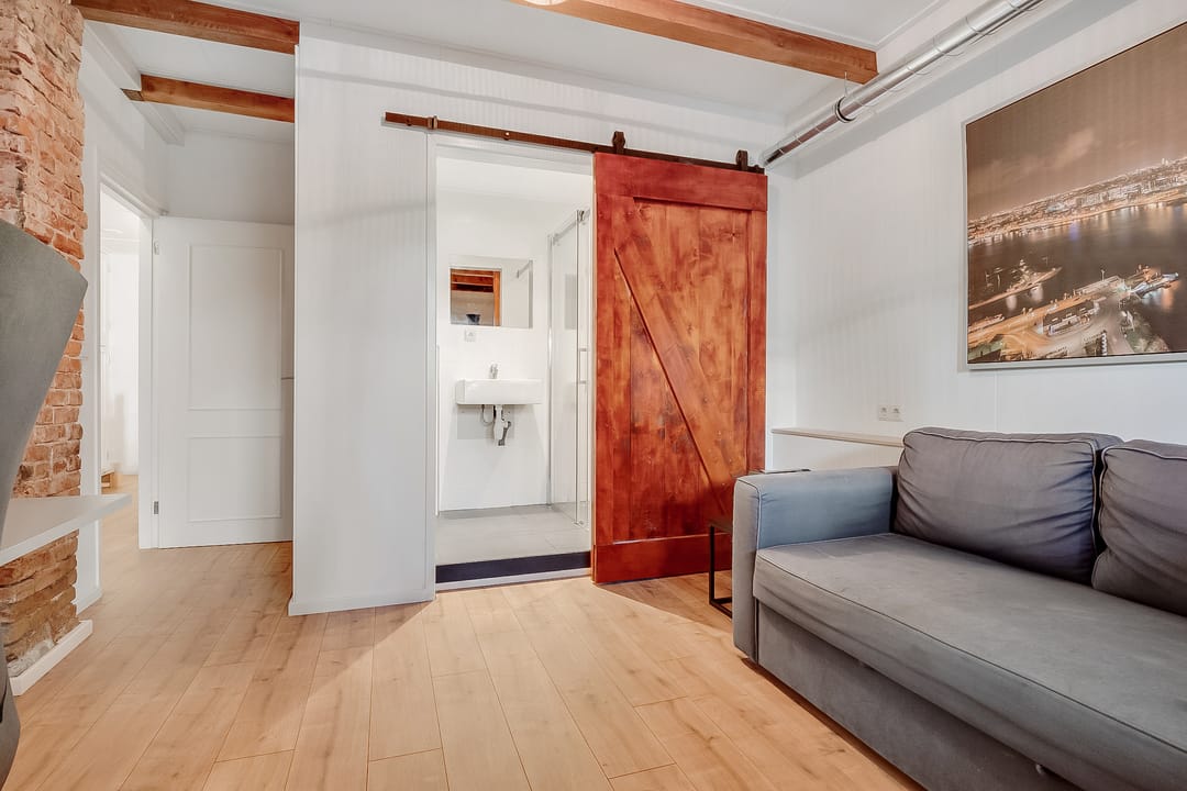 Photo 31 of Muiderstraatweg 51