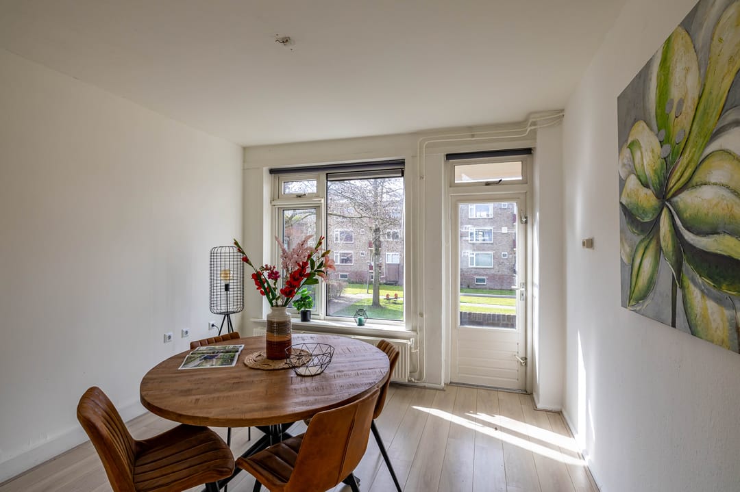 Photo 11 of Nicolaas Beetsstraat 63