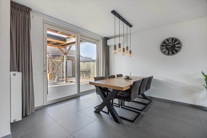 Foto 12 van Christinastraat 6