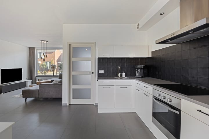 Foto 16 van Christinastraat 6