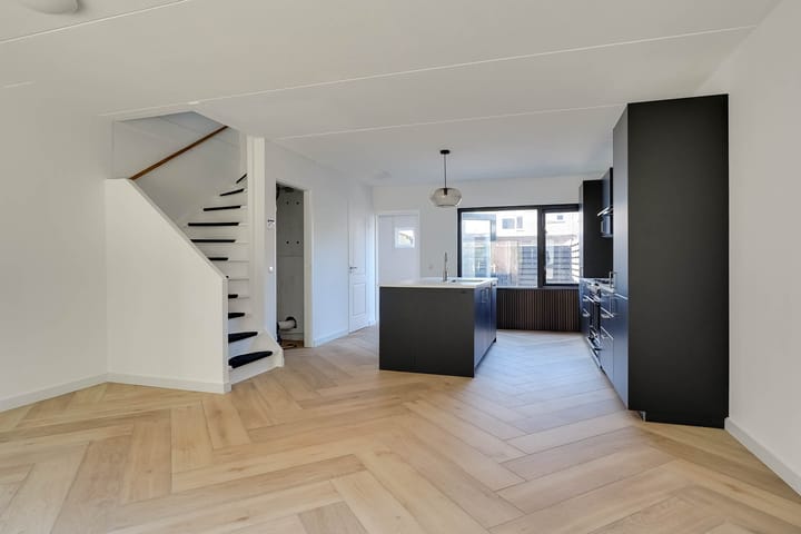 Foto 3 van Ridderspoor 37