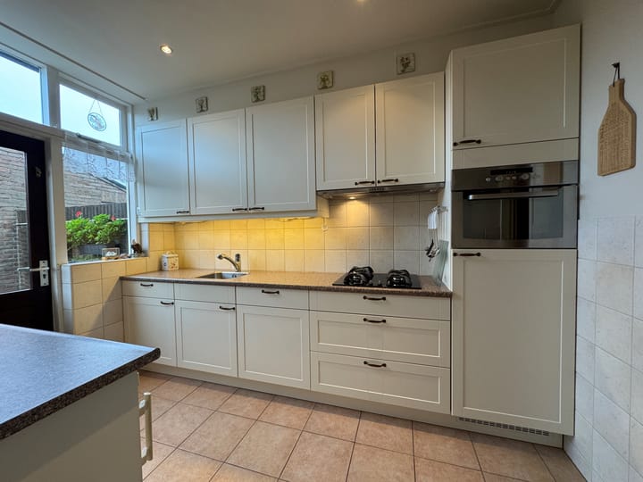 Foto 2 van IJsbaanstraat 8