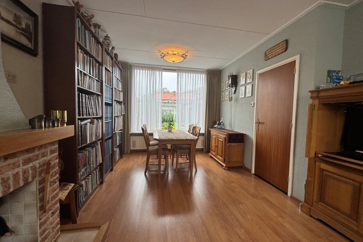 Foto 5 van IJsbaanstraat 8