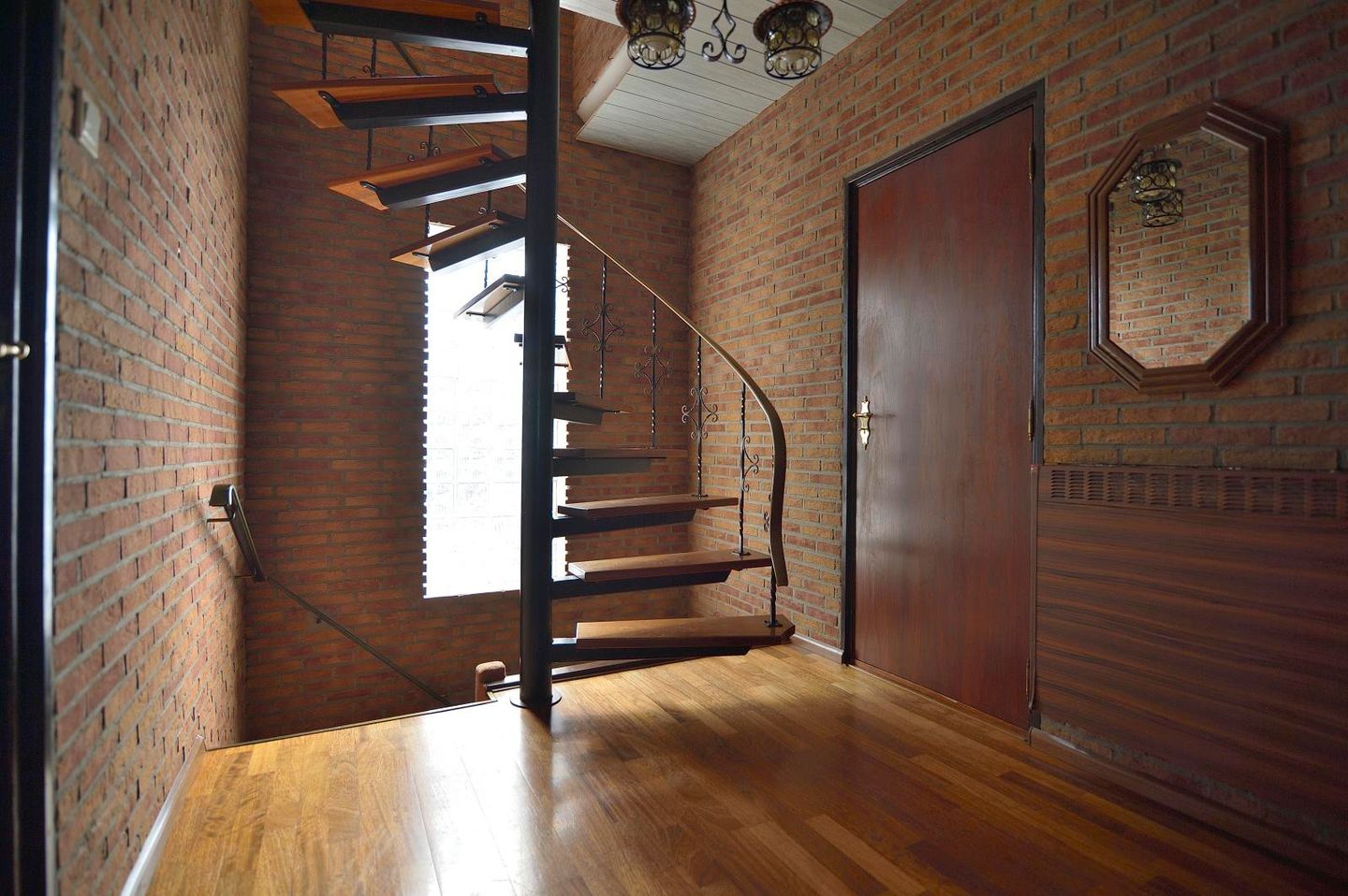 Foto 29 van Bernadettelaan 21