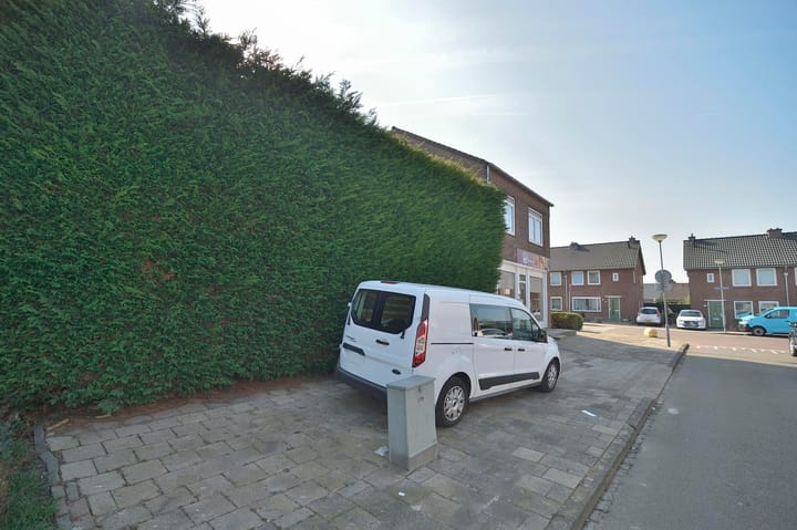 Photo 3 of Bernadettelaan 21