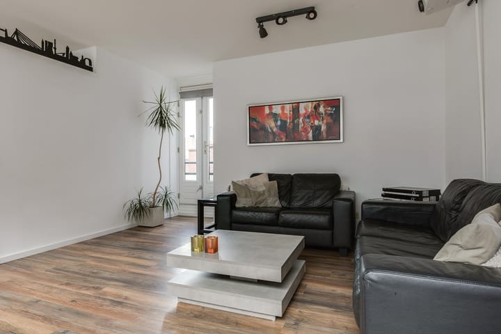 Foto 10 van Adrianastraat 27