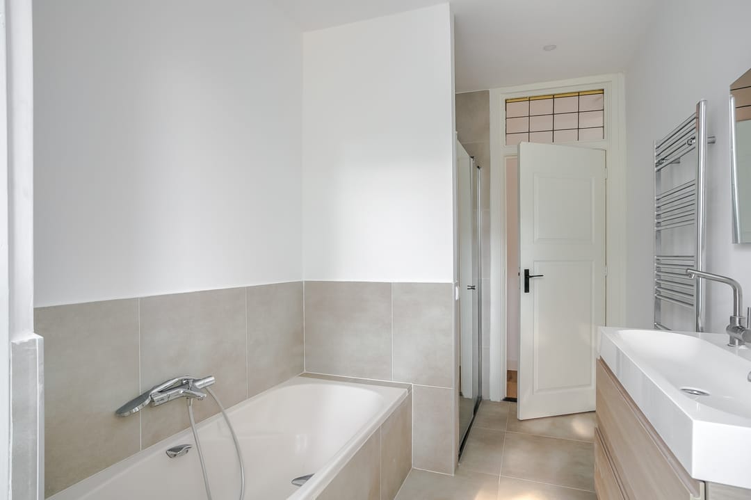 Foto 16 van Cornelis Drebbelstraat 26-H