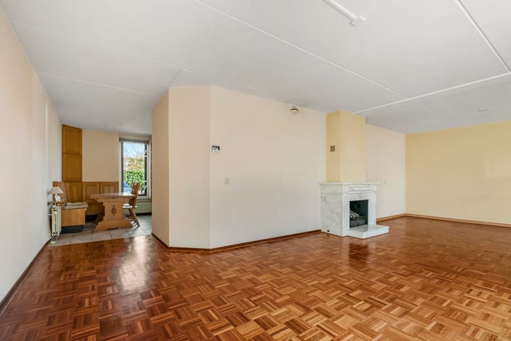 Foto 11 van Steve Bikostraat 7