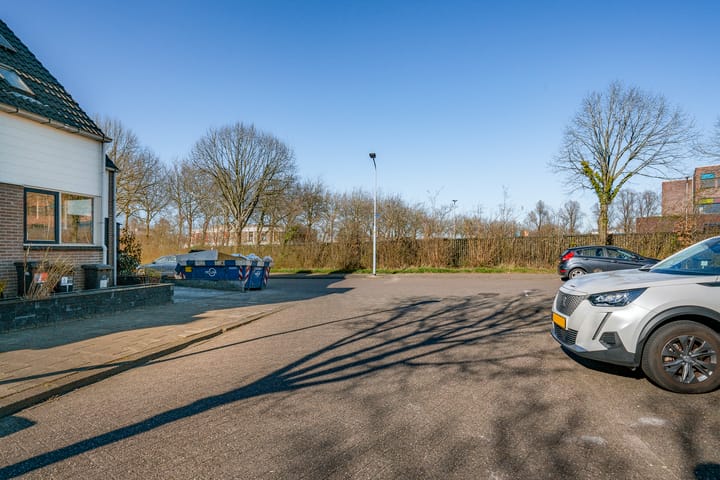 Foto 45 van Steve Bikostraat 7