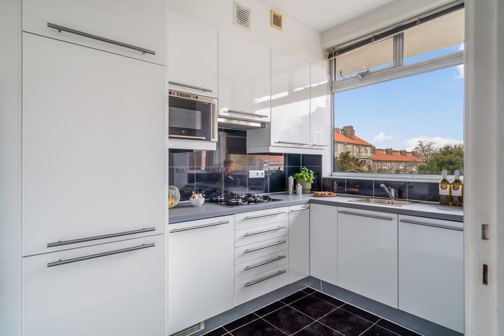 Foto 3 van Herman Robbersstraat 56-C