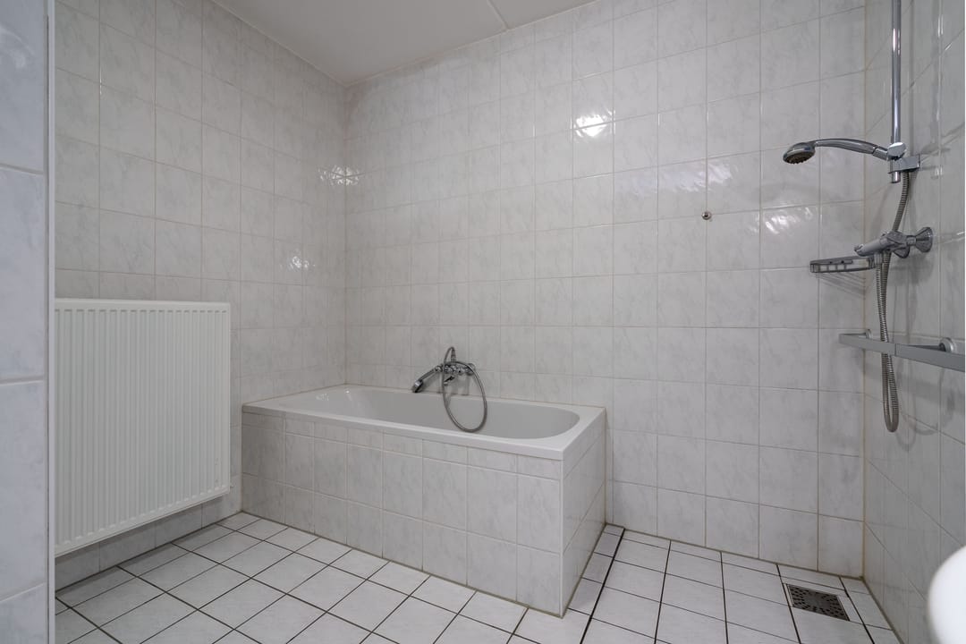 Foto 16 van Plein 15 Augustus 60