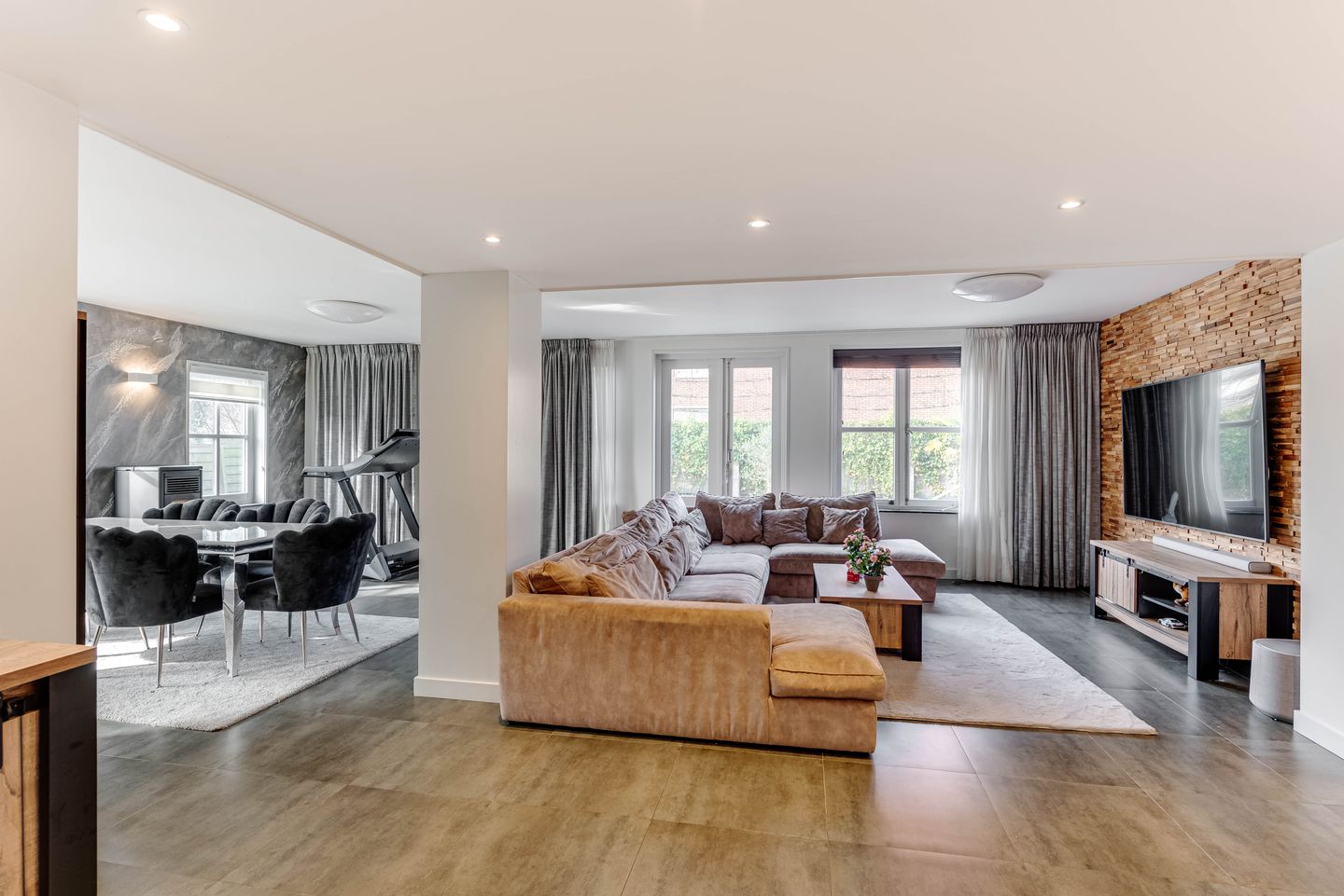 Foto 5 van Middenweg 141