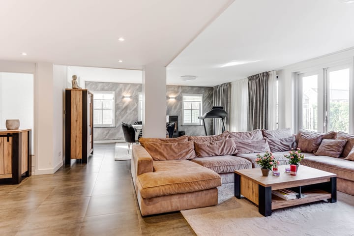 Foto 8 van Middenweg 141