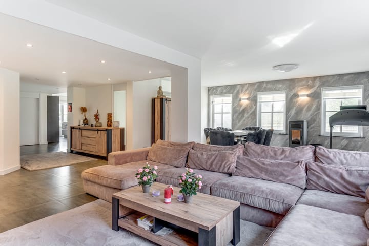 Foto 9 van Middenweg 141