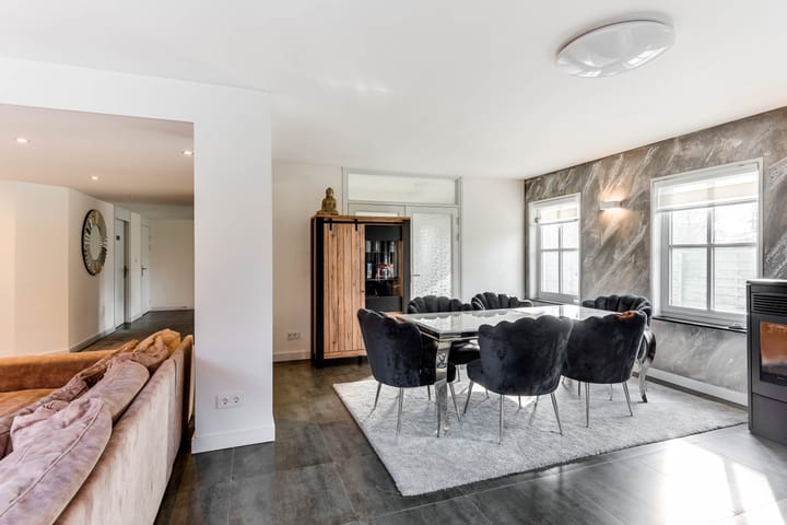 Foto 11 van Middenweg 141