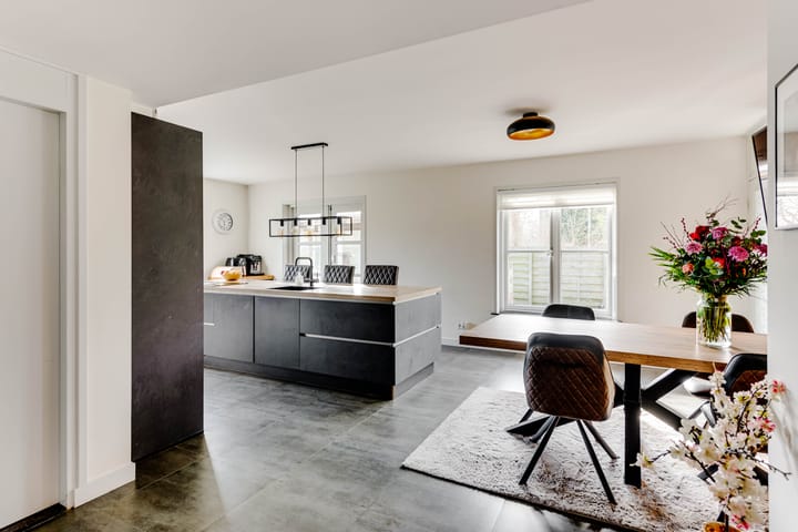 Foto 14 van Middenweg 141