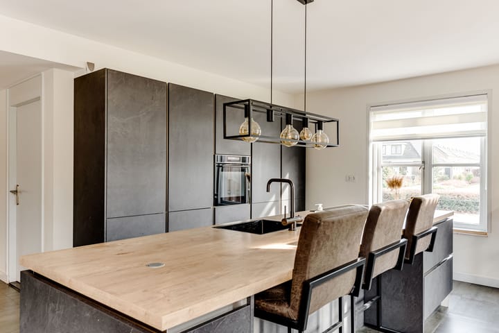 Foto 15 van Middenweg 141