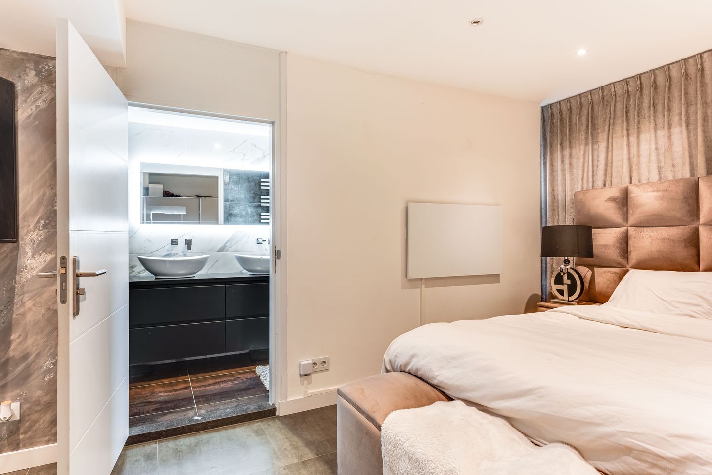 Foto 20 van Middenweg 141