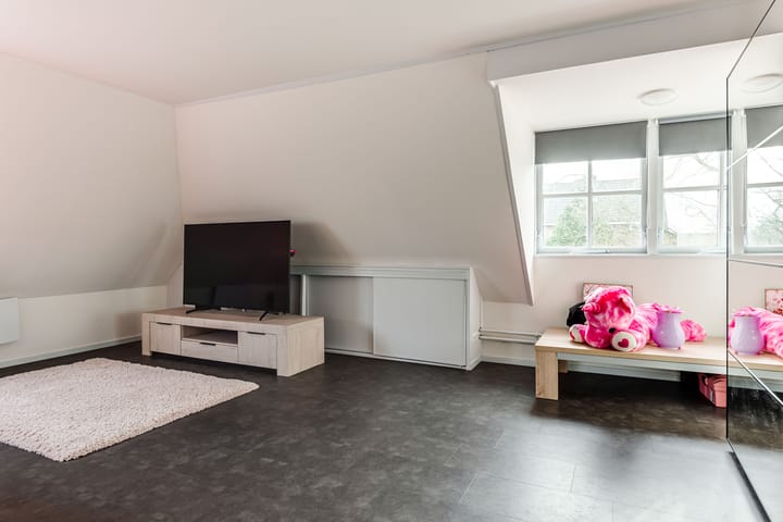 Foto 35 van Middenweg 141