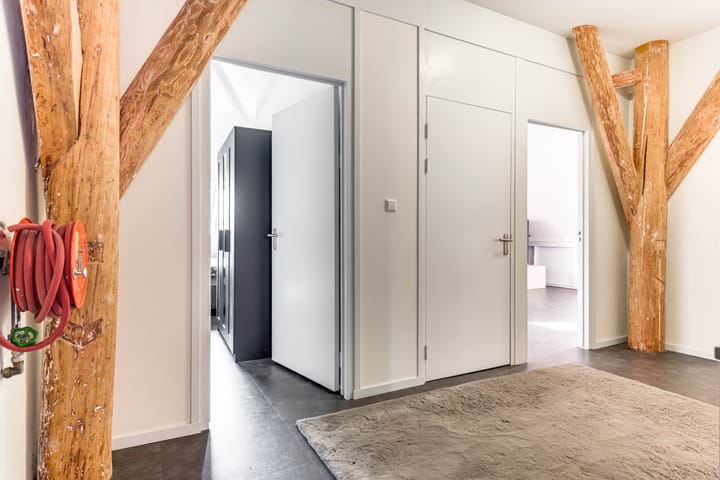 Foto 30 van Middenweg 141