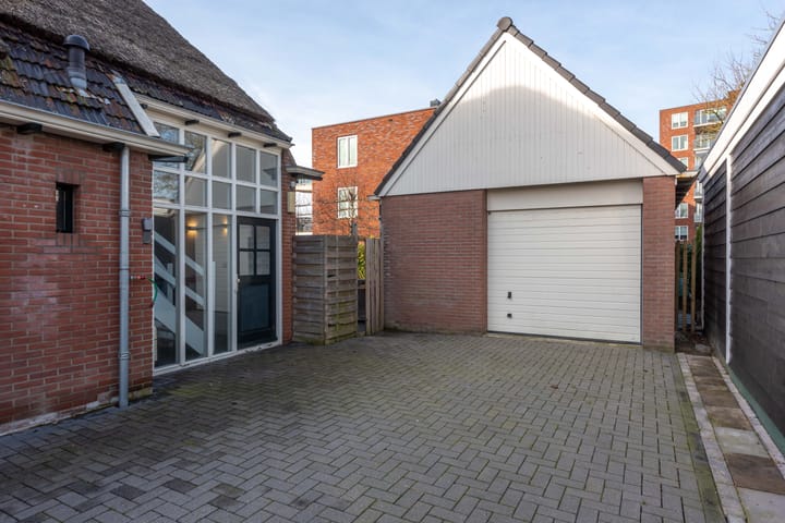 Foto 52 van Middenweg 141