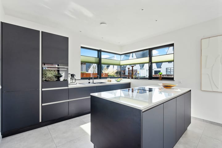 Foto 2 van Koninginnenpage 14