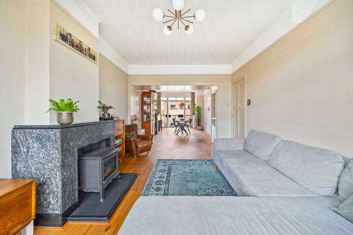 Foto 2 van Van Heutszstraat 131