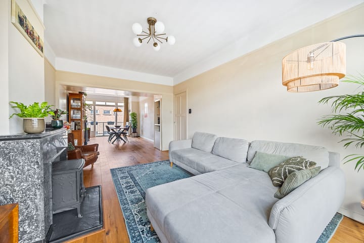 Foto 26 van Van Heutszstraat 131